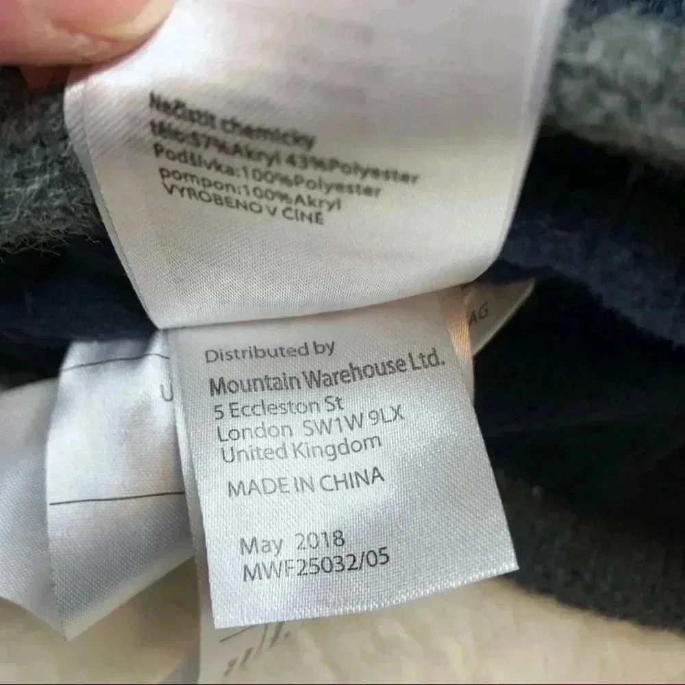 Mountain Warehouse  Winter Hat Penguin Size 1-3 Years - Picture 14 of 16